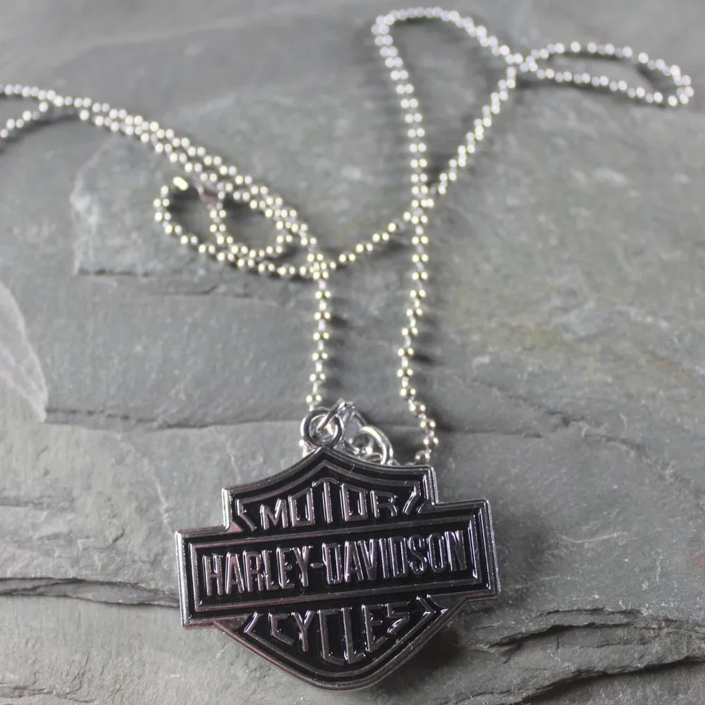 HARLEY DAVIDSON Bar and Shield Metal Penda…